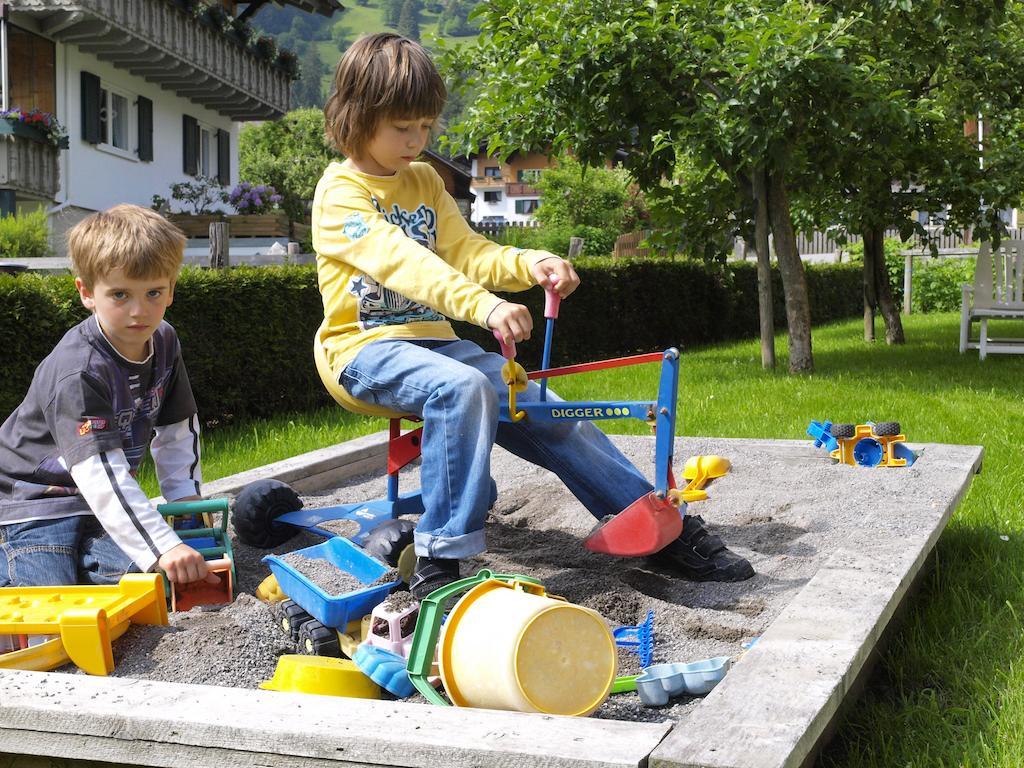 Ferienbauernhof Moosbrugger Apartment Schoppernau Luaran gambar
