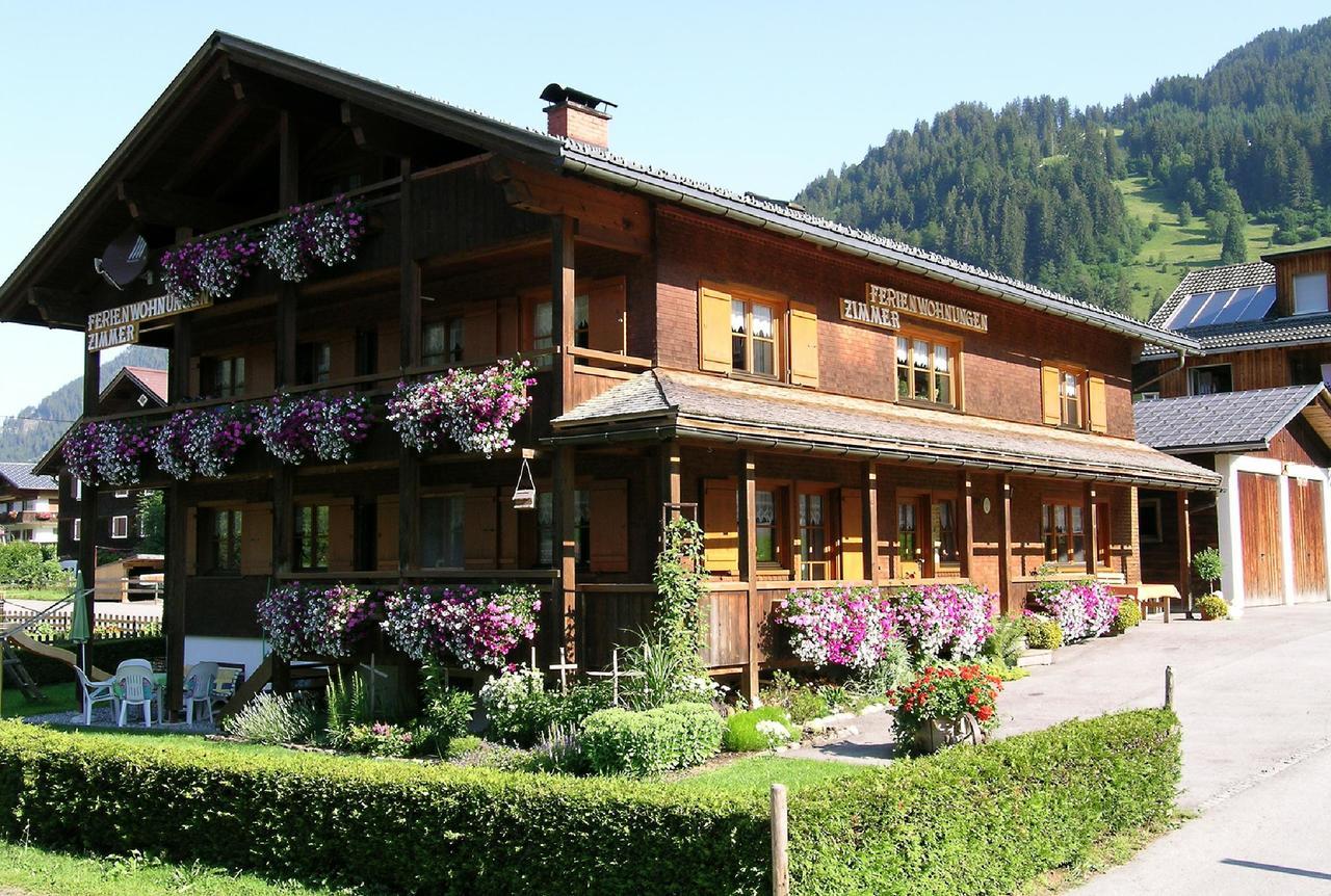 Ferienbauernhof Moosbrugger Apartment Schoppernau Luaran gambar